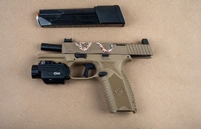 5 men arrested with firearm and drug offences in Vaughan and Brampton